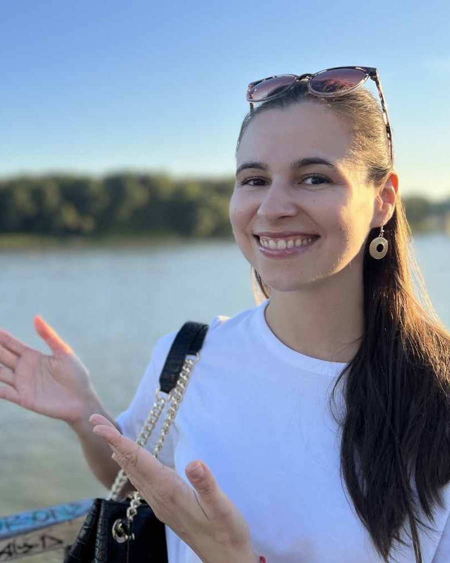 Zuzana, lektorka nemeckého jazyka, počas online lekcie